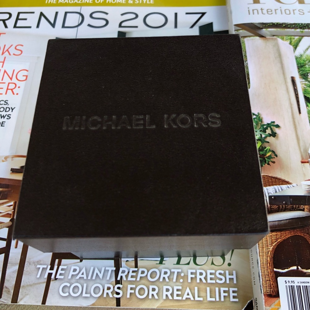 Michael Kors Watch Box